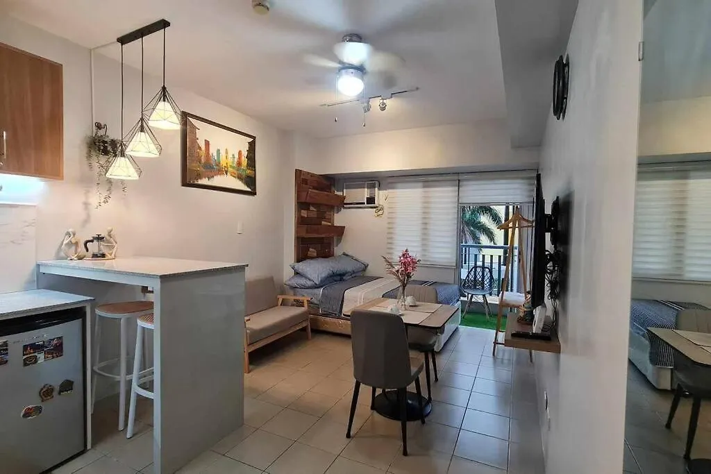 Affordable Condo In Makati W/ Wi-Fi, Netflix, Pool Manila